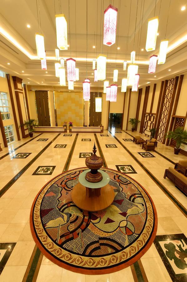 The Hotel Grand Ace Naypyidaw Eksteriør bilde